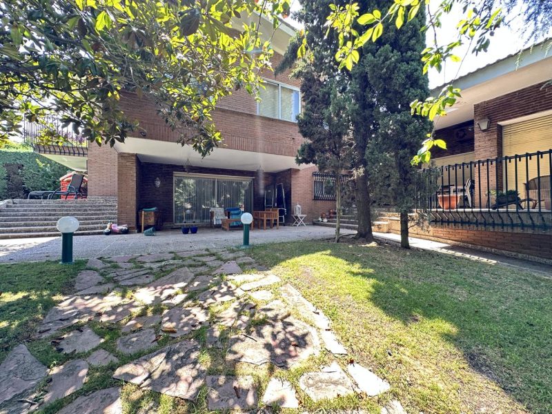 4161567-530ead64.jpg